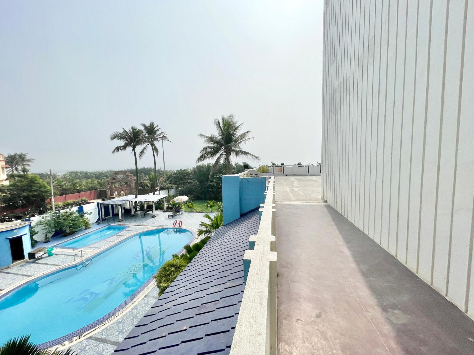 Hotel V-I Near Sea , Puri Private-Park -Gym-Spa Fully-Airconditioned-Hotel Lift-And-Parking-Facilities Breakfast-Included Eksteriør billede